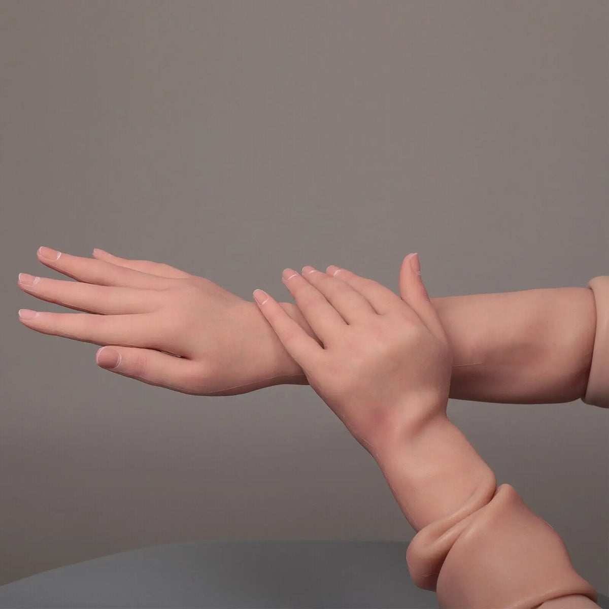 Silicone Lifelike 65cm Long Wearable Female Hands Sleeves Cover Scars Gloves for Crossdresser Cosplayer Drag Queen Actor
